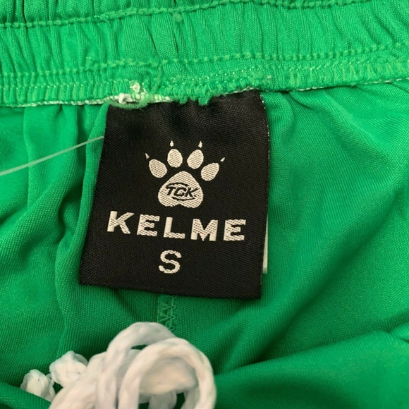 💐💐💐 NWT KELME MENS SOCCER ATHLETIC SHORTS SIZE S.  💐💐💐 - Picture 5 of 8